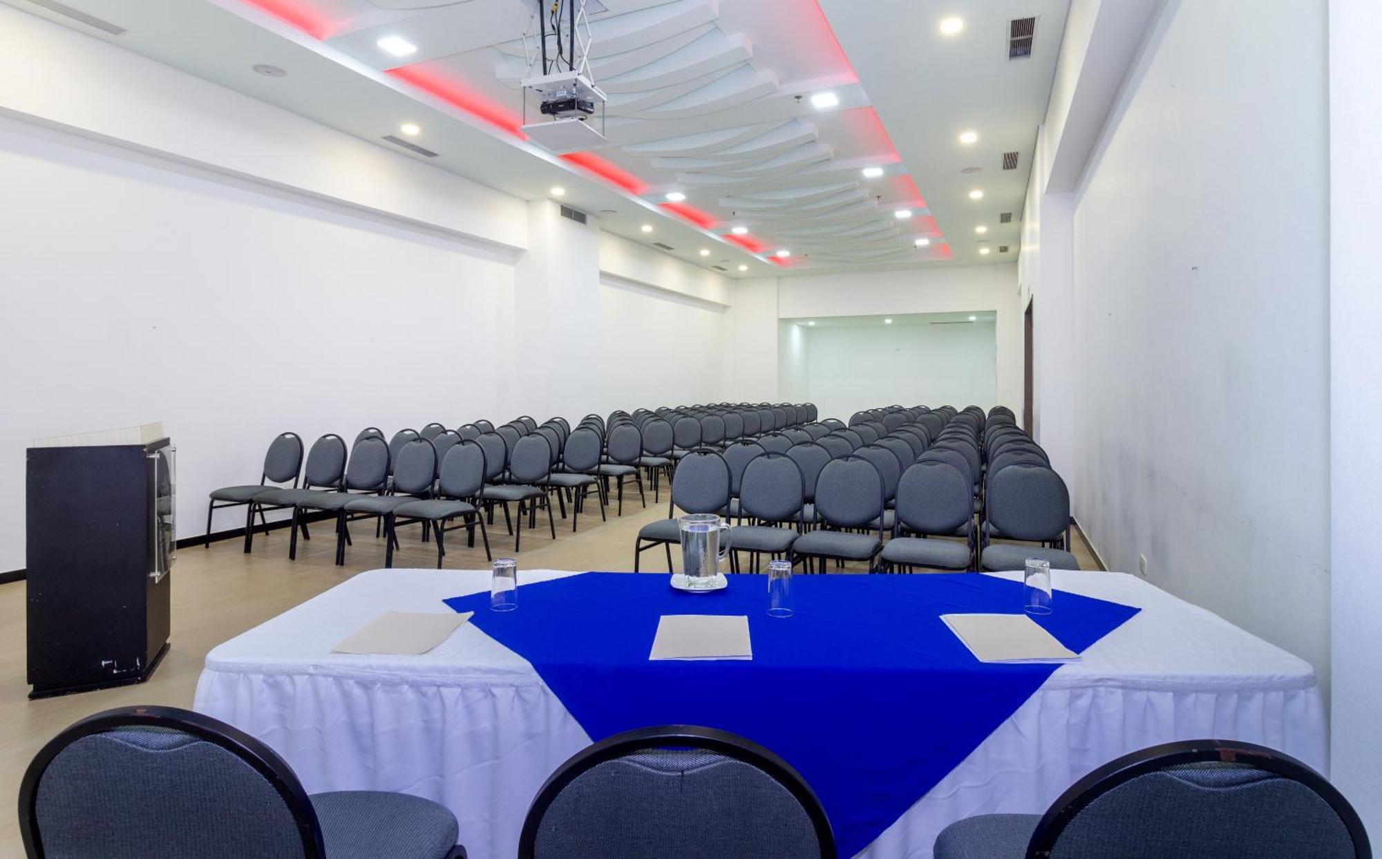 Hotel Baroca Montería Buitenkant foto